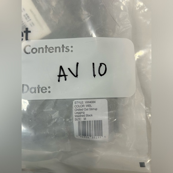 Vuori Women's Medium Chilled Out Stirrup Legging Washed Black NWT High Rise - Picture 5 of 7